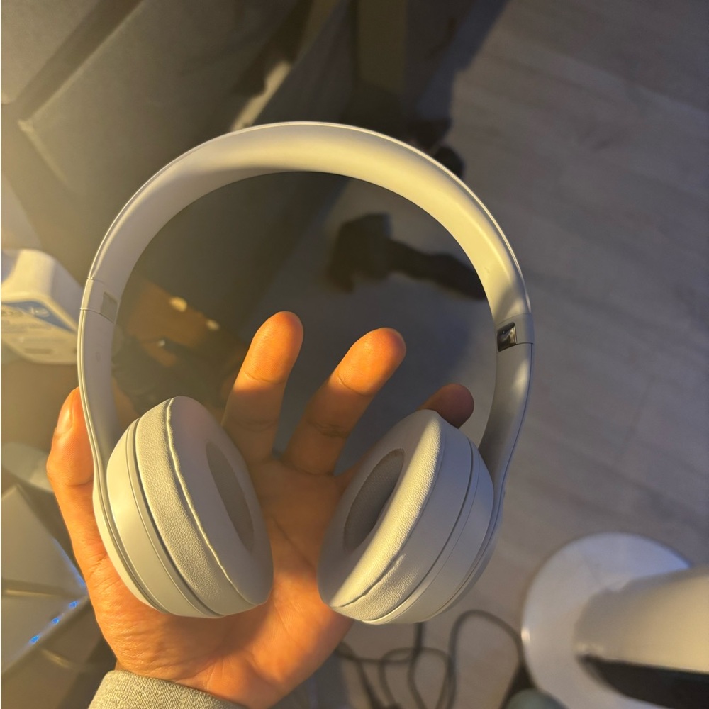 Beats by Dre Over-Ear Headphones - Light Gray